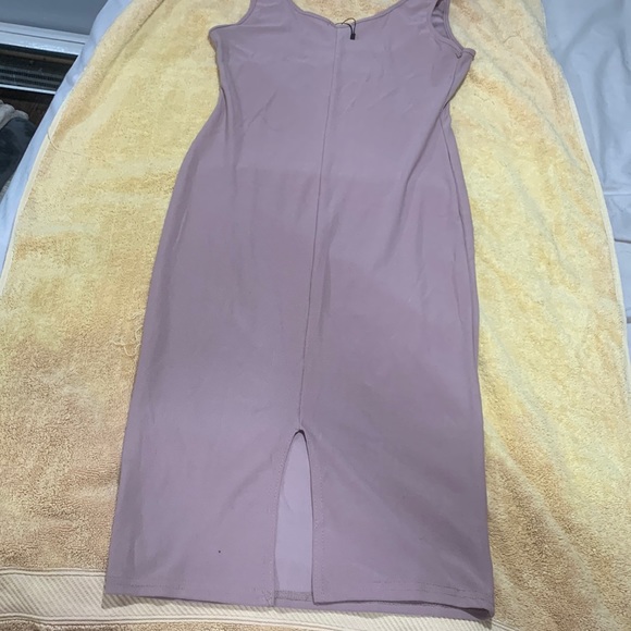 Tank dress with slit in the back | simplicity | date night | work - Picture 4 of 4